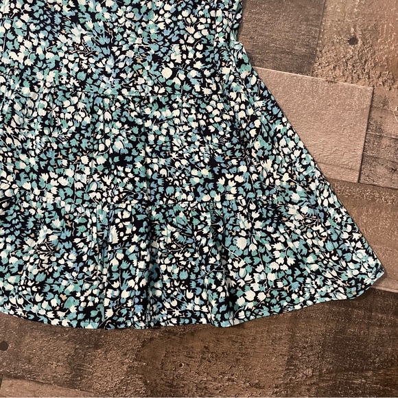 Loft Boho Tiered Tank Top Flowy Blue White Floral Sleeveless Top Women’s sz S - Picture 7 of 10